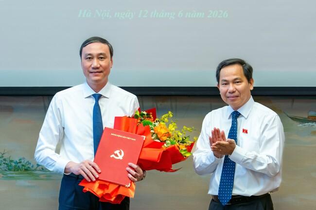 Hội nghị công bố các Quyết định của Ban Thường vụ Đảng ủy Quốc hội thành lập Cơ quan Đảng ủy Quốc hội và công tác cán bộ