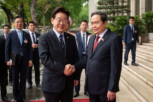 Chủ tịch Quốc hội Trần Thanh Mẫn hội kiến Tổng thống Hàn Quốc Lee Jae Myung