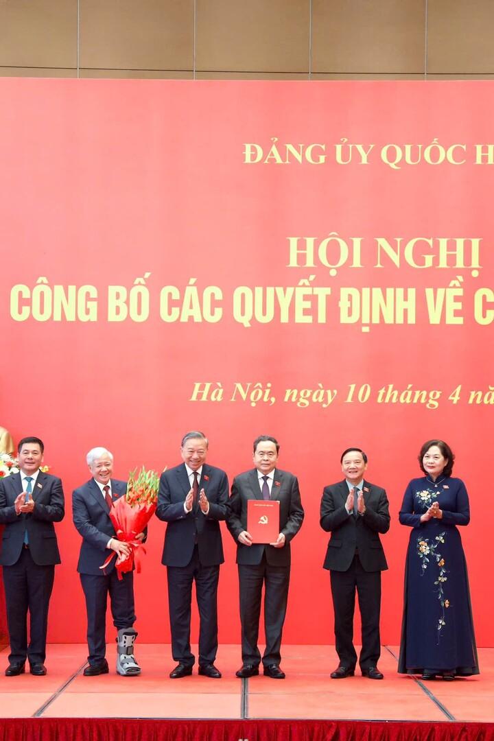 [Ảnh] Tổng Bí thư, Chủ tịch nước Tô Lâm dự, phát biểu chỉ đạo Hội nghị công bố quyết định của Bộ Chính trị đối với Đảng ủy Quốc hội nhiệm kỳ 2025-2030
