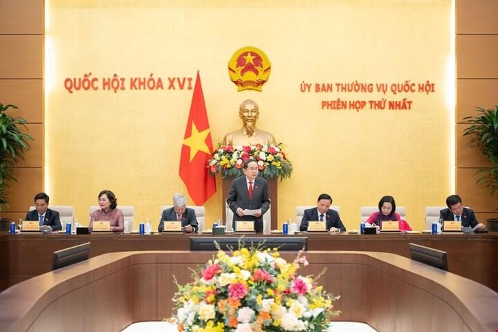 Ủy ban Thường vụ Quốc hội khoá XVI họp Phiên thứ Nhất