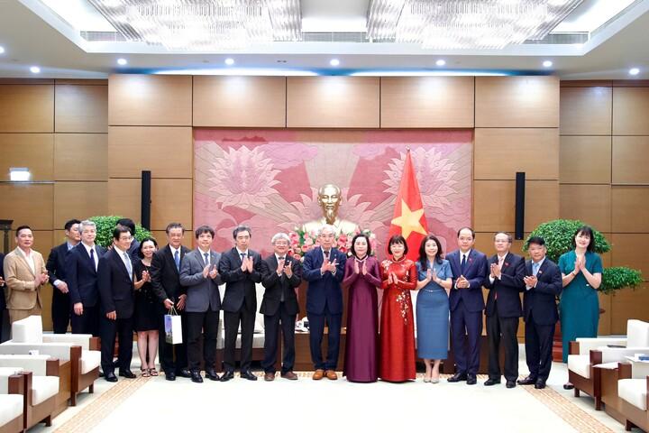 [Ảnh] Phó Chủ tịch Quốc hội Nguyễn Thị Thanh tiếp Chủ tịch Tập đoàn Tokushukai Nhật Bản