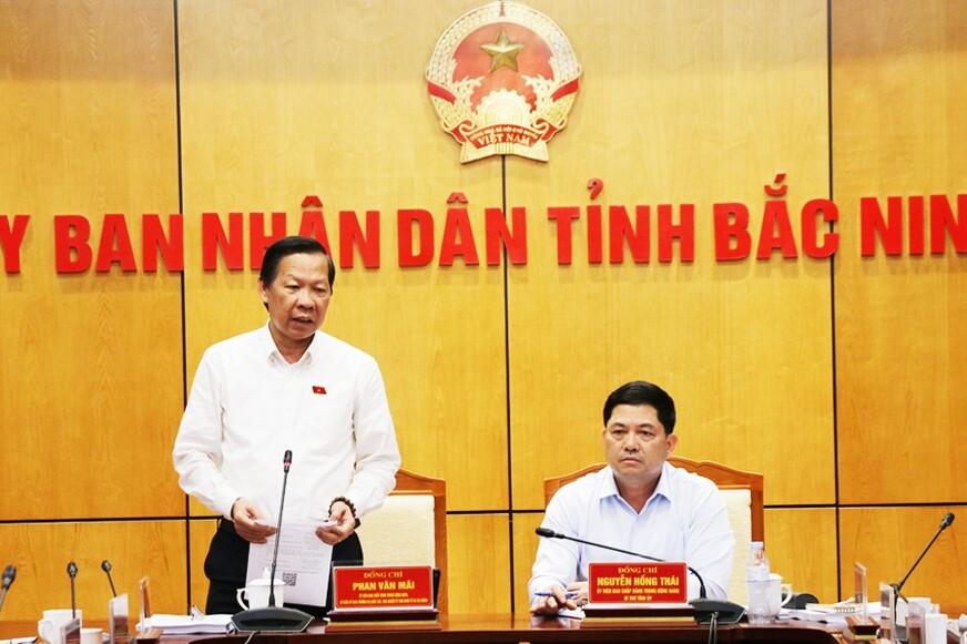 Chủ nhiệm Uỷ ban Kinh tế và Tài chính Phan Văn Mãi và đoàn công tác khảo sát thực hiện tăng trưởng hai con số tại Bắc Ninh