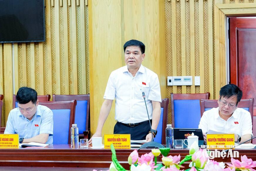 Đoàn công tác Ủy ban Kinh tế và Tài chính của Quốc hội làm việc với tỉnh Nghệ An