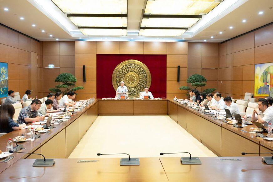 Phó Chủ tịch Thường trực Quốc hội Đỗ Văn Chiến dự Phiên họp thứ Nhất của Tổ biên tập xây dựng Đề án ban hành Quy chế phối hợp của Đảng ủy Quốc hội