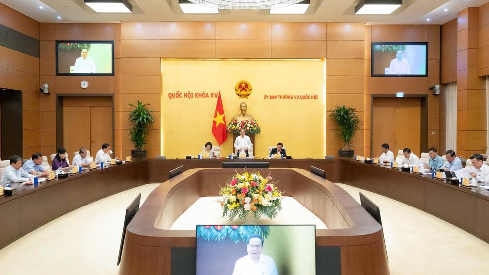 Chủ tịch Quốc hội chủ trì cuộc họp về công tác chuẩn bị cho Kỳ họp thứ Nhất, Quốc hội khoá XVI