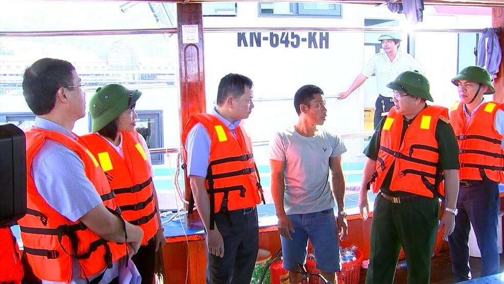 Hoàn thiện thể chế để khơi thông nguồn lực phát triển kinh tế biển bền vững