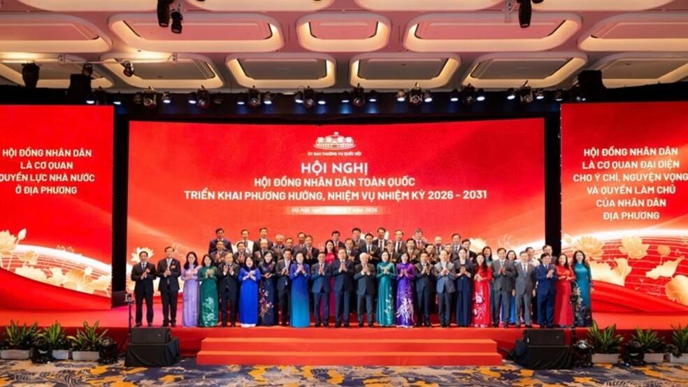 Từ cơ quan quyền lực nhà nước ở địa phương đến thiết chế kiến tạo phát triển, kiểm soát quyền lực và phụng sự Nhân dân