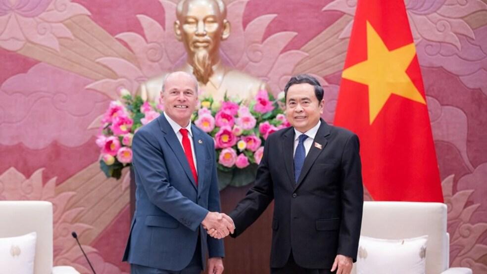 Chủ tịch Quốc hội Trần Thanh Mẫn tiếp Đại sứ Canada tại Việt Nam Jim Nickel