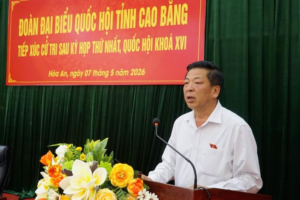 Bộ trưởng Bộ Xây dựng Trần Hồng Minh tiếp xúc cử tri xã Hòa An
