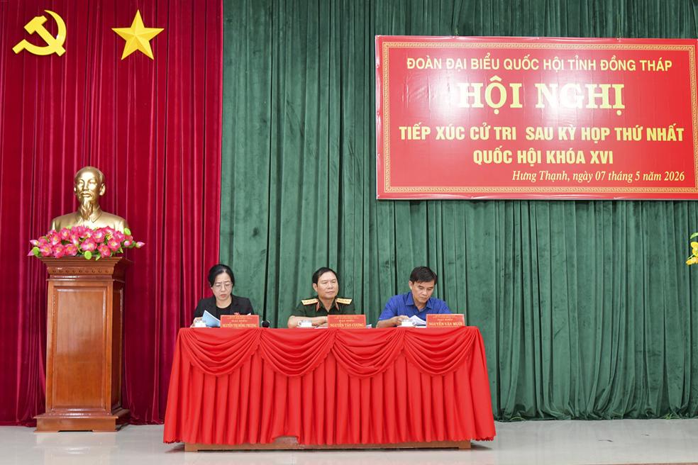 Đại tướng Nguyễn Tân Cương tiếp xúc cử tri xã Hưng Thạnh- Đồng Tháp