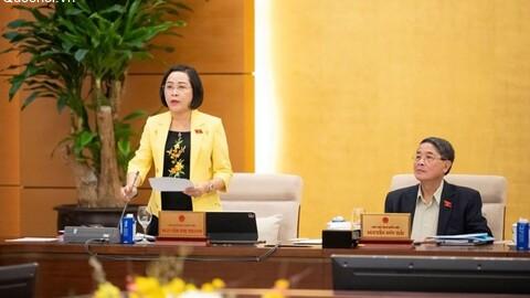 Ủy ban Thường vụ Quốc hội cho ý kiến dự án Luật sửa đổi, bổ sung một số điều của Luật Thi đua, khen thưởng