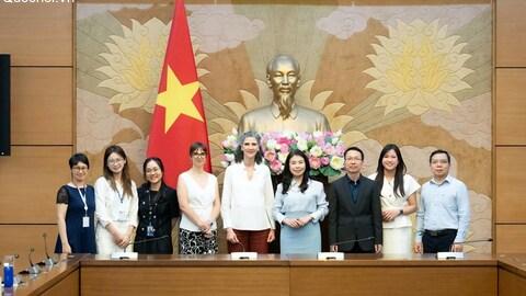 Phó Chủ nhiệm Văn phòng Quốc hội Lê Thu Hà tiếp Trưởng Đại diện thường trú UNDP tại Việt Nam Ramla Khalidi