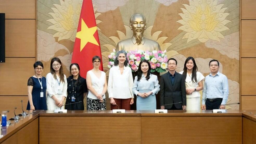 Phó Chủ nhiệm Văn phòng Quốc hội Lê Thu Hà tiếp Trưởng Đại diện thường trú UNDP tại Việt Nam Ramla Khalidi
