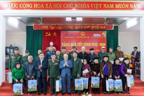Phó Chủ tịch Thường trực Quốc hội Đỗ Văn Chiến: Xã Sơn Thủy, tỉnh Tuyên Quang phải ưu tiên hàng đầu cho giáo dục