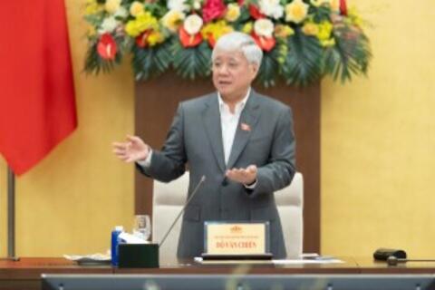 Phó Chủ tịch Thường trực Quốc hội Đỗ Văn Chiến chủ trì họp giao ban với Thường trực các cơ quan của Quốc hội