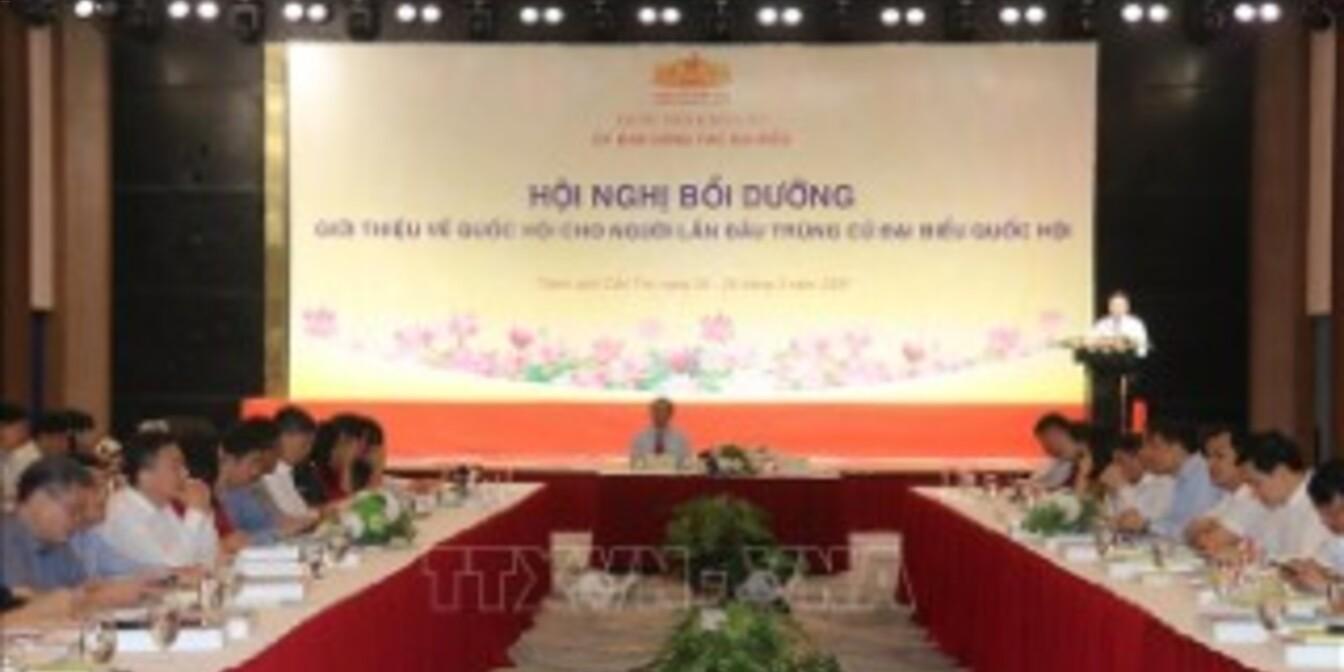 Bồi dưỡng, giới thiệu về Quốc hội cho người lần đầu trúng cử đại biểu Quốc hội