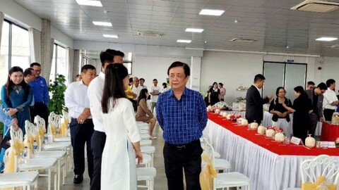 Phó Chủ tịch Quốc hội Lê Minh Hoan đối thoại với thanh niên nông thôn, doanh nông trẻ khởi nghiệp