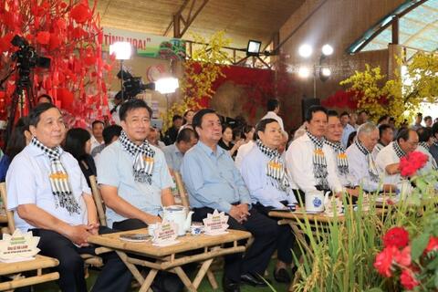 Phó Chủ tịch Quốc hội Lê Minh Hoan dự Tọa đàm “Người nông dân chuyên nghiệp” tại Đồng Tháp