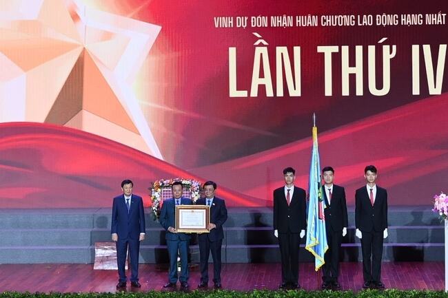 Phó Chủ tịch Quốc hội Lê Minh Hoan dự lễ kỷ niệm 30 năm thành lập Tập đoàn Dabaco Việt Nam
